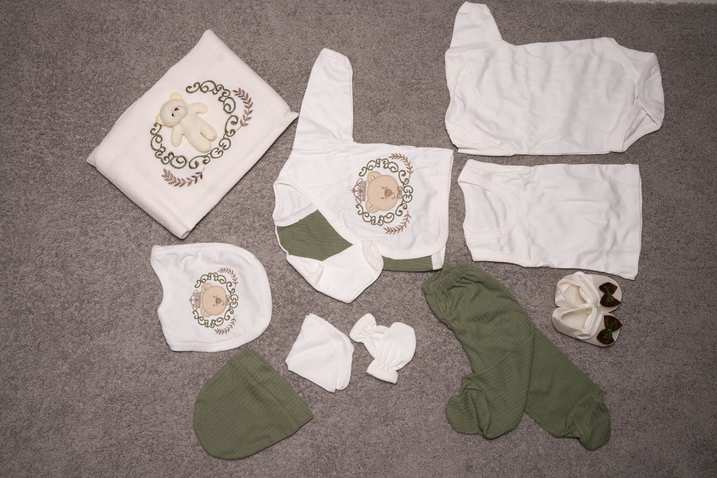 “Cuddle Bear” Newborn Baby Set