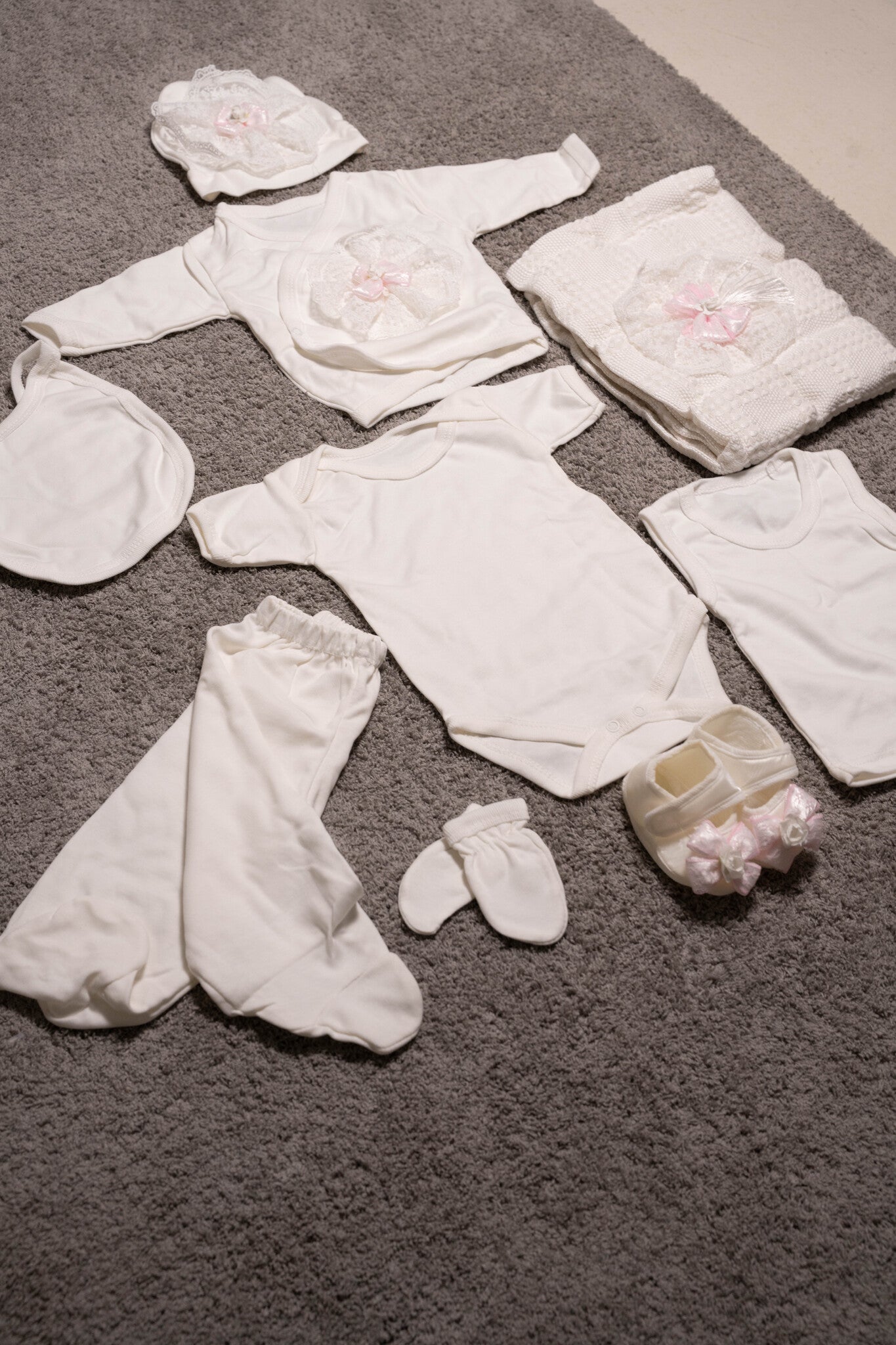 “Pure Bloom” Newborn Baby Set