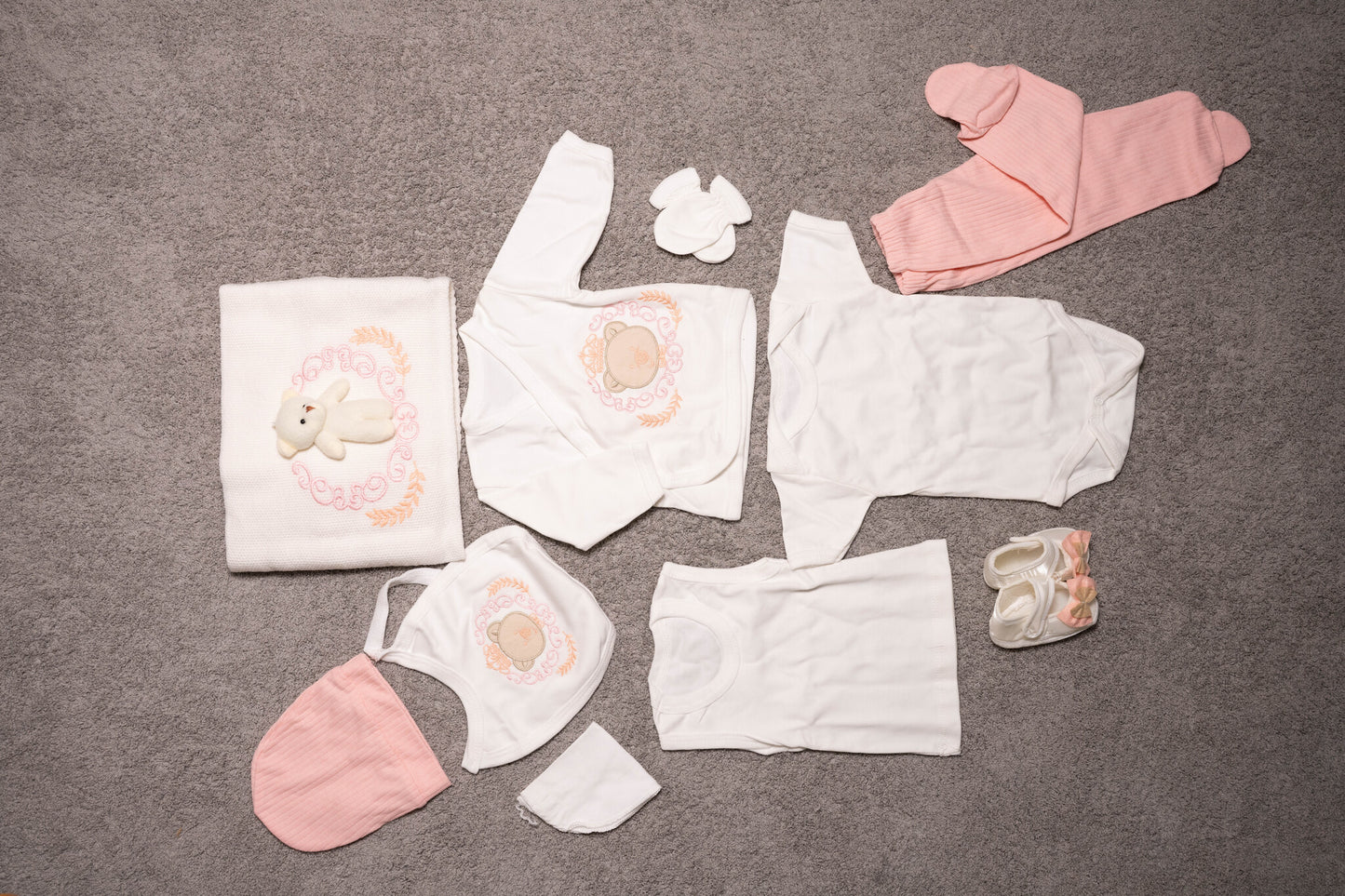 “Cuddle Bear” Newborn Baby Set